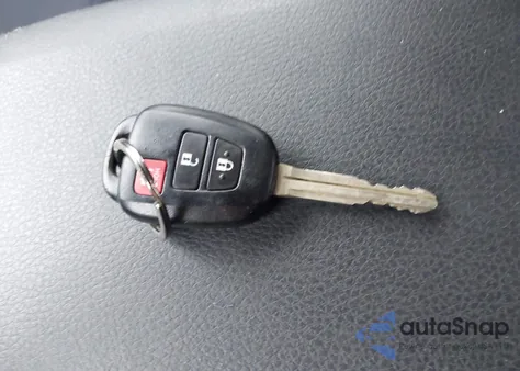 2016 Toyota Tacoma Sr5 V6 z USA, uszkodzony, nr VIN 5TFCZ5AN7GX010116